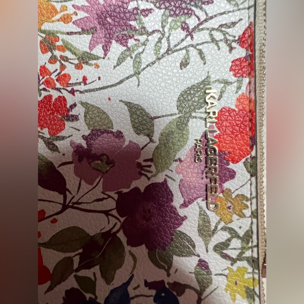 floral wallet!